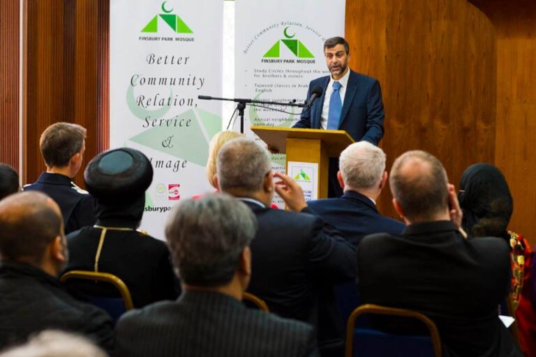 داعية مقيم ببريطانيا: المسجد بالغرب مركز مجتمعي لخدمة الجميع